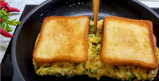 Cheesy Bread Omelette Cheesy Bread Omelette
