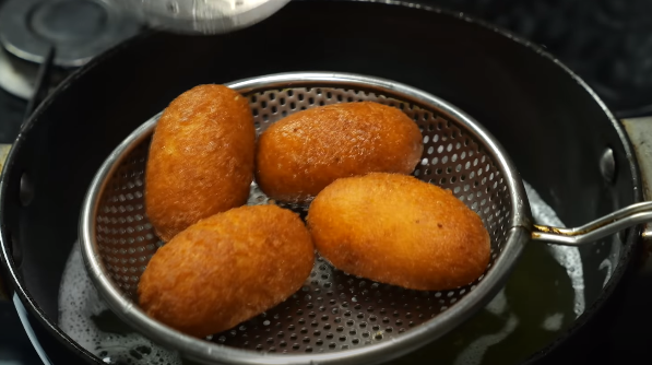 GULAB JAMUN RECIPE BY MULTANIKITCHEN GULAB JAMUN RECIPE BY MULTANIKITCHEN