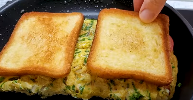Cheesy Bread Omelette Cheesy Bread Omelette